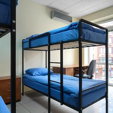 Hostel Academ House *